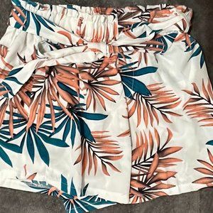 2 pairs tropical designed shorts